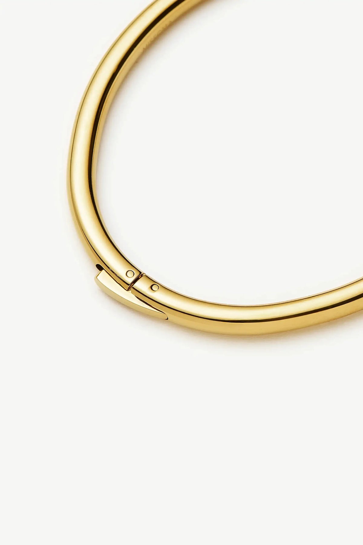 Classic Round Hinged Bangle
