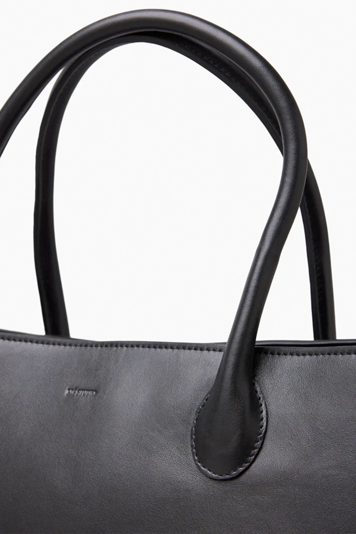 Vesker | The Grace Tote - Solid Black